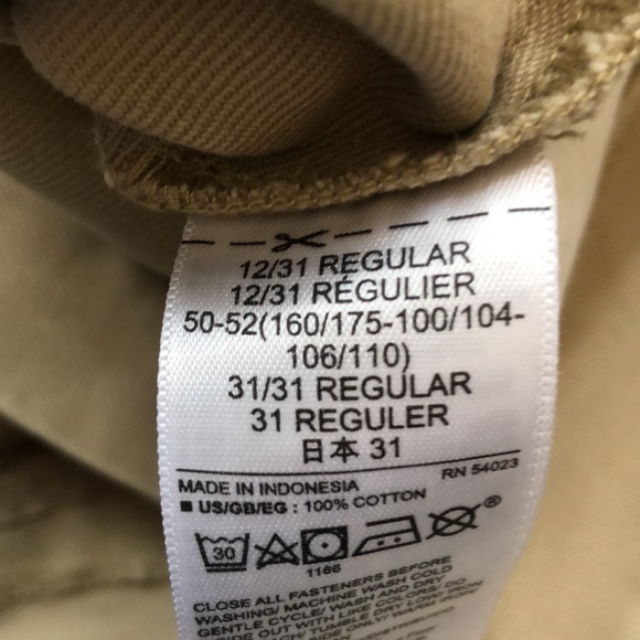 GAP Mom Shorts. High waist Khaki shorts for women, Sizes 14, NWOT. - Picture 9 of 13